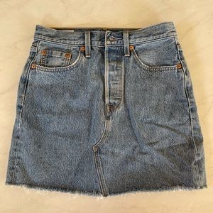 Levi’s denim skirt